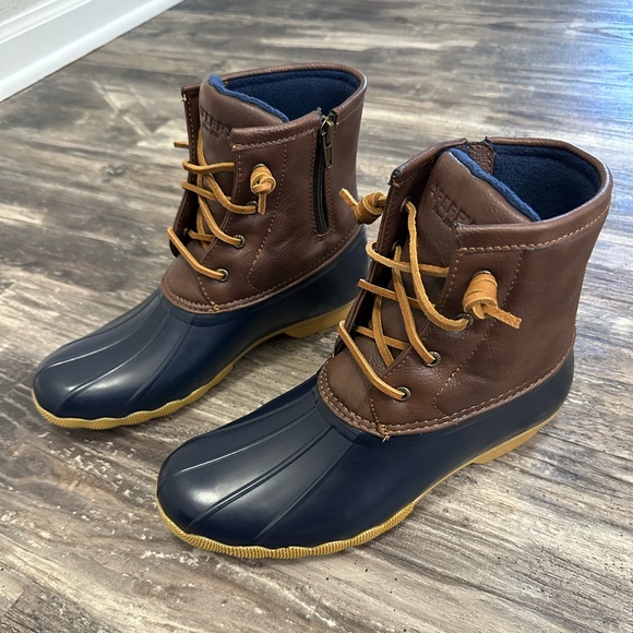 Sperry Other - Sperry Saltwater Boots Big Kids Waterproof Duck Boots Size 6M
